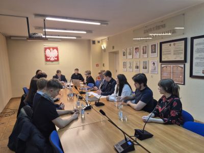 IV sesja Młodzieżowej Rady Miejskiej w Ozimku